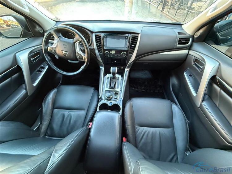 Kito Veículos | Pajero 2.4 16V MIVEC TURBO DIESEL HPE AWD AUTOMÁTICO 20/20 - foto 10