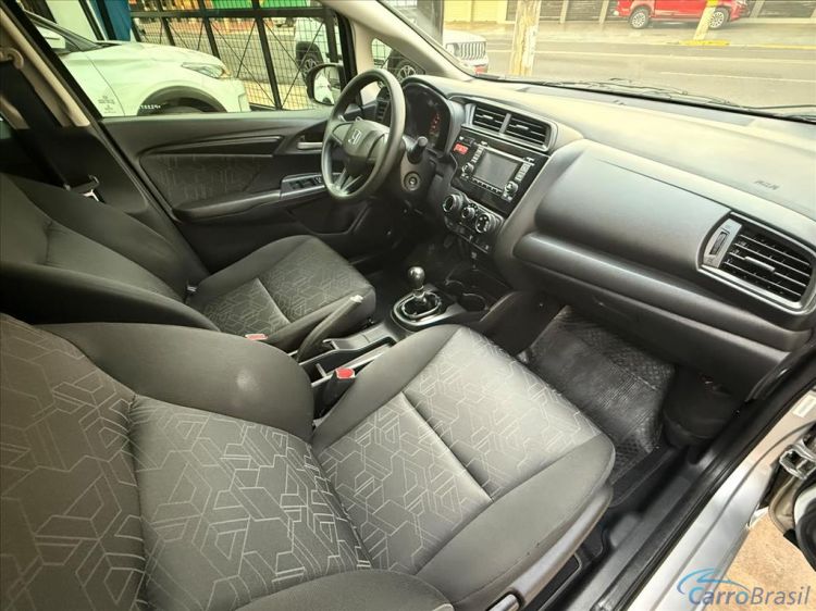 Kito Veículos | Fit 1.5 DX 16V FLEX 4P MANUAL 14/15 - foto 9