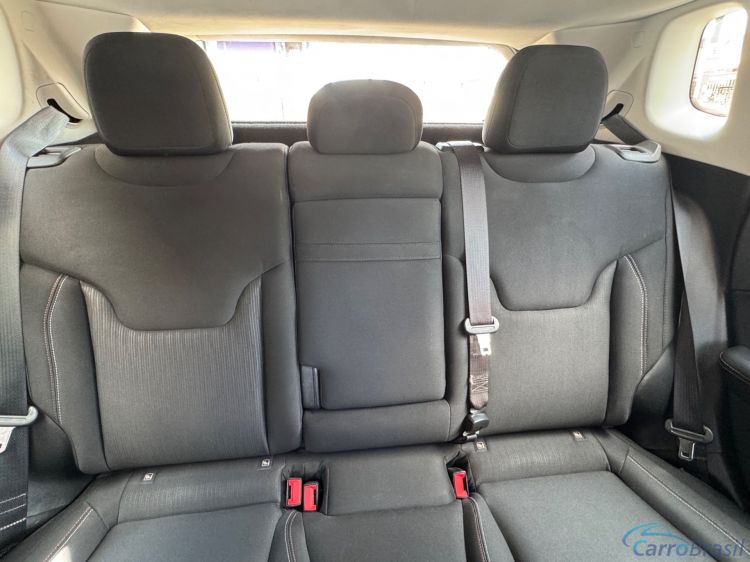 MV Automveis | Compass 2.0 16V DIESEL LONGITUDE 4X4 AUTOMTICO 16/17 - foto 8