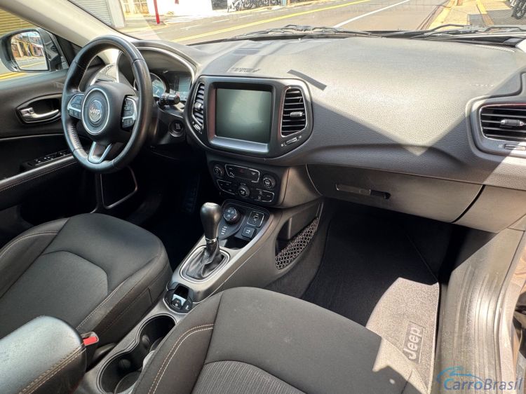 MV Automveis | Compass 2.0 16V DIESEL LONGITUDE 4X4 AUTOMTICO 16/17 - foto 9