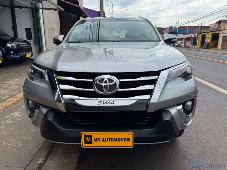 MV Automveis | Hilux 2.7 SR 7 LUGARES 4X2 16V FLEX 4P AUTOMTICO 17/17 - foto 5
