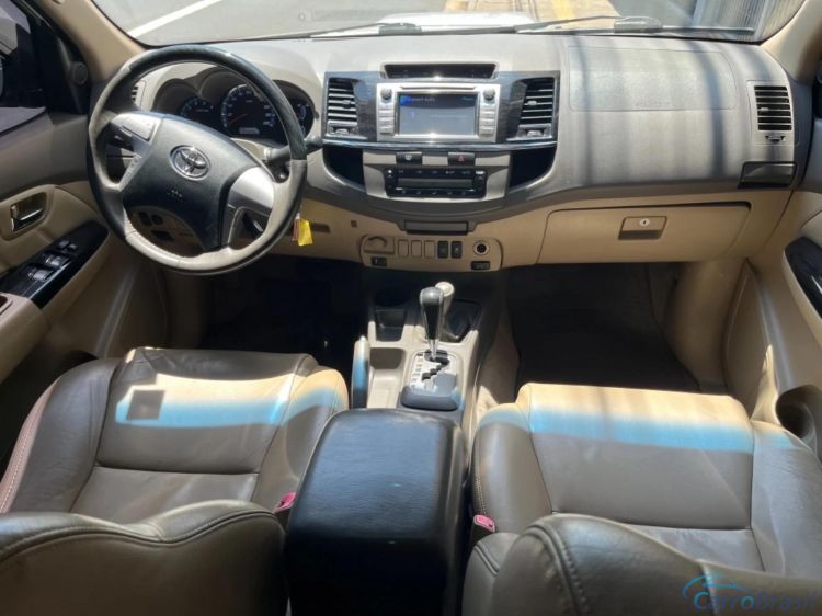 MV Automveis | Hilux 3.0 SRV 4X4 7 LUGARES 16V TURBO INTERCOOLER DIESEL 4P AUTOMTICO 11/12 - foto 7