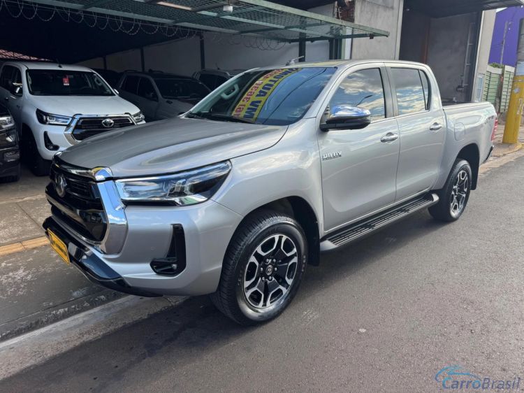 MV Automveis | Hilux 2.8 D-4D TURBO DIESEL CD SRX LIMITED 4X4 AUTOMTICO 22/23 - foto 1