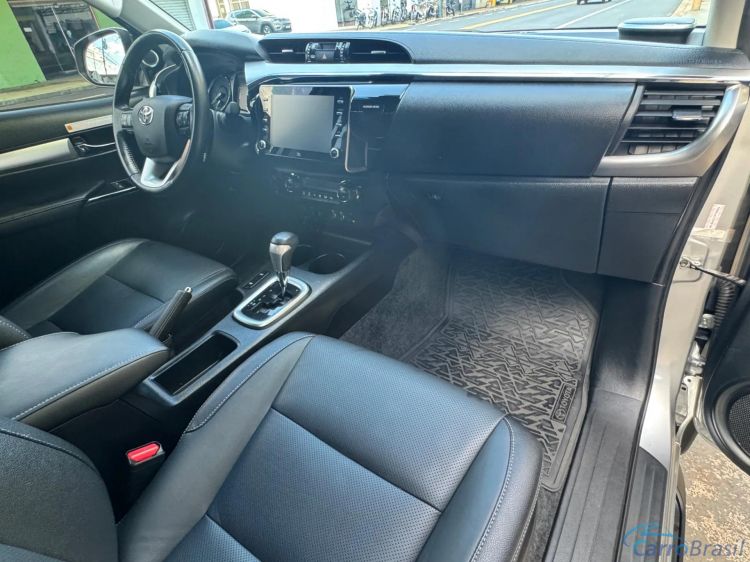 MV Automveis | Hilux 2.8 D-4D TURBO DIESEL CD SRX LIMITED 4X4 AUTOMTICO 22/23 - foto 9
