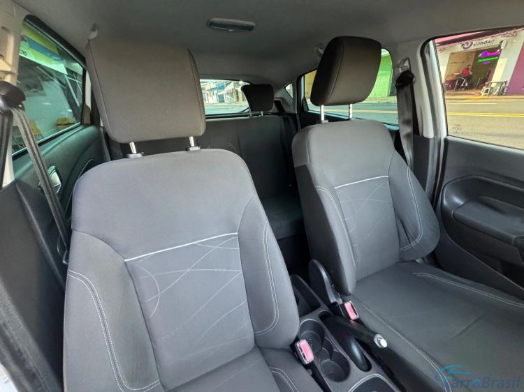 MV Automveis | Fiesta Hatch 1.6 SE HATCH 16V FLEX 4P POWERSHIFT 13/14 - foto 10