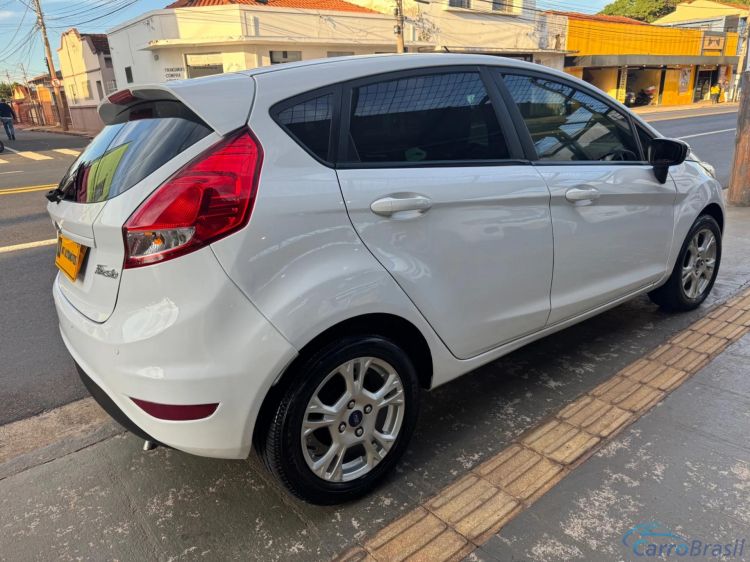 MV Automveis | Fiesta Hatch 1.6 SE HATCH 16V FLEX 4P POWERSHIFT 13/14 - foto 4