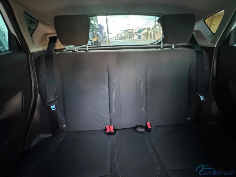 MV Automveis | Fiesta Hatch 1.6 SE HATCH 16V FLEX 4P POWERSHIFT 13/14 - foto 8