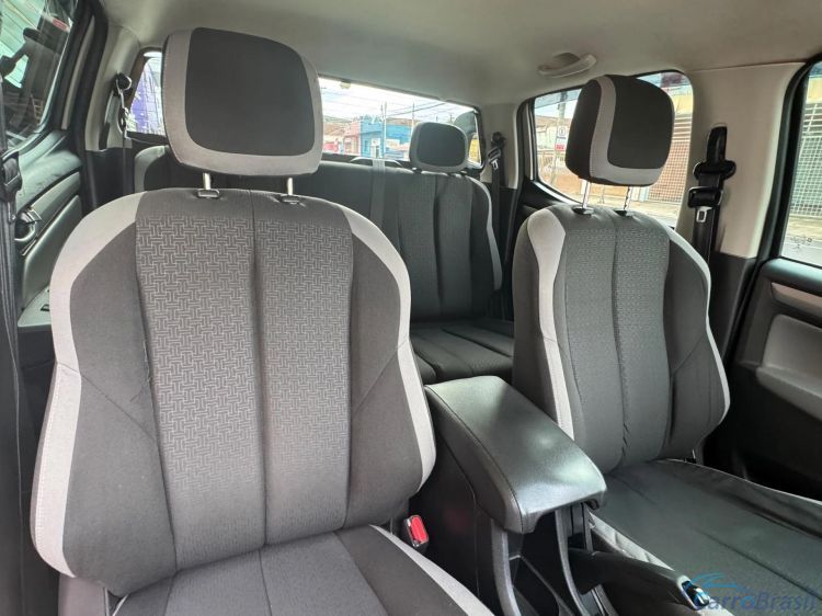 MV Automveis | S-10 2.8 LT 4X2 CD 16V TURBO DIESEL 4P AUTOMTICO 16/17 - foto 10