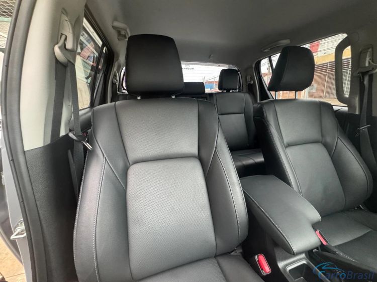 MV Automveis | Hilux 2.8 D-4D TURBO DIESEL CD SRX PLUS 4X4 AUTOMTICO 25/25 - foto 10