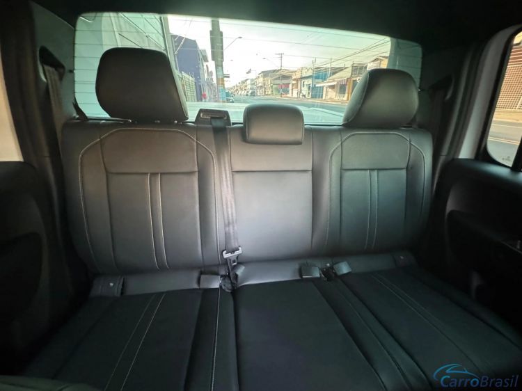 MV Automveis | Amarok 3.0 V6 TDI DIESEL EXTREME CD 4MOTION AUTOMTICO 24/25 - foto 8