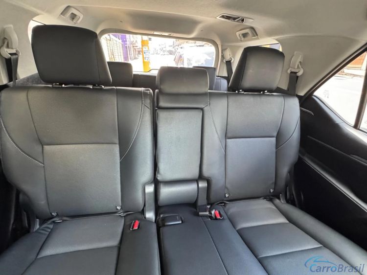 MV Automveis | Hilux 2.8 D-4D TURBO DIESEL SRX PLATINUM 7L 4X4 AUTOMTICO 24/24 - foto 8