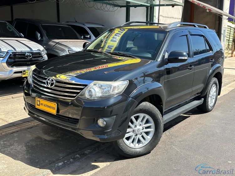 MV Automveis | Hilux 2.7 SR 4X2 16V FLEX 4P AUTOMTICO 14/14 - foto 1