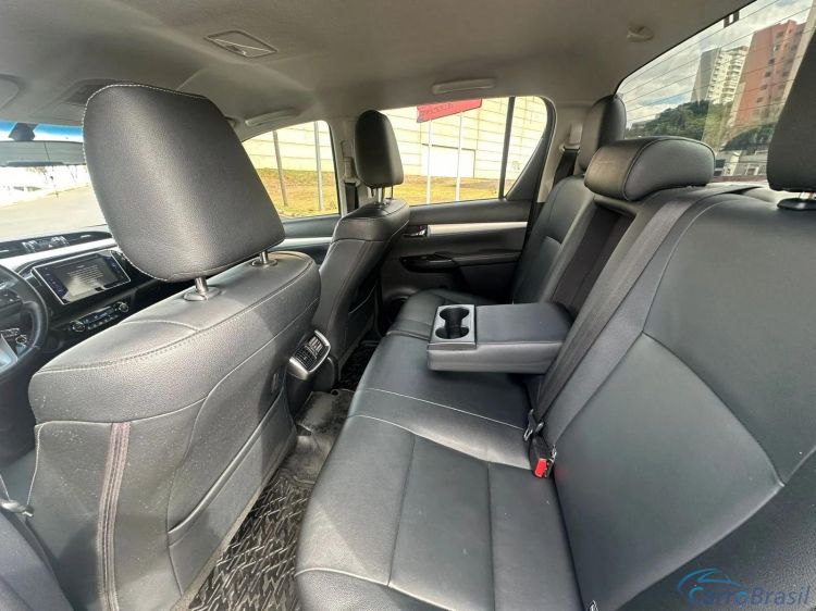 MV Automveis | Hilux 2.7 SRV 4X2 CD 16V FLEX 4P AUTOMTICO 17/17 - foto 9