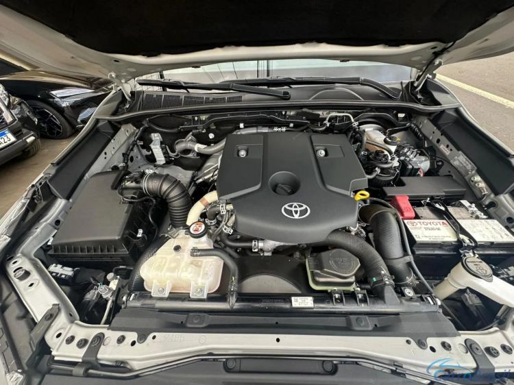 MV Automveis | Hilux 2.8 D-4D TURBO DIESEL CD SRX 4X4 AUTOMTICO 22/23 - foto 8