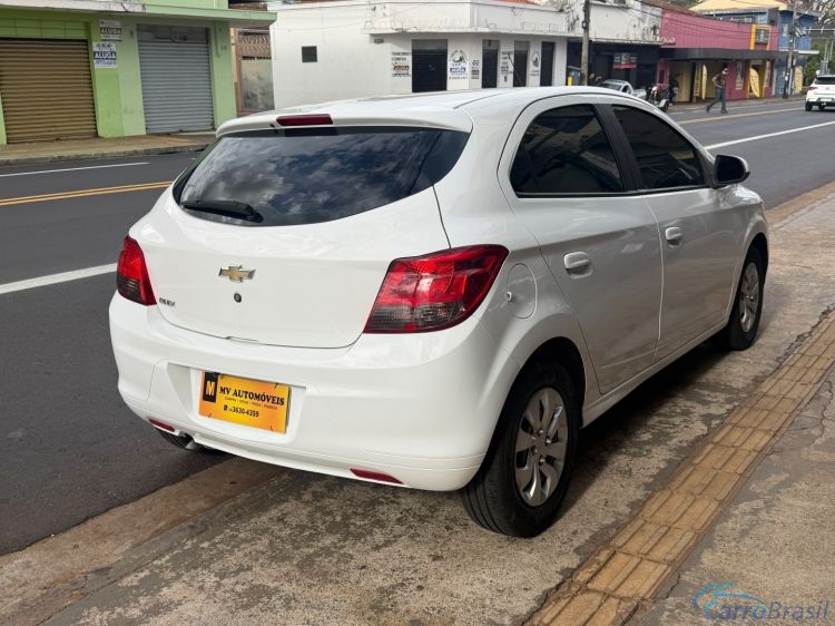 MV Automóveis | Onix 1.0 MPFI JOY 8V FLEX 4P MANUAL 19/19 - foto 3