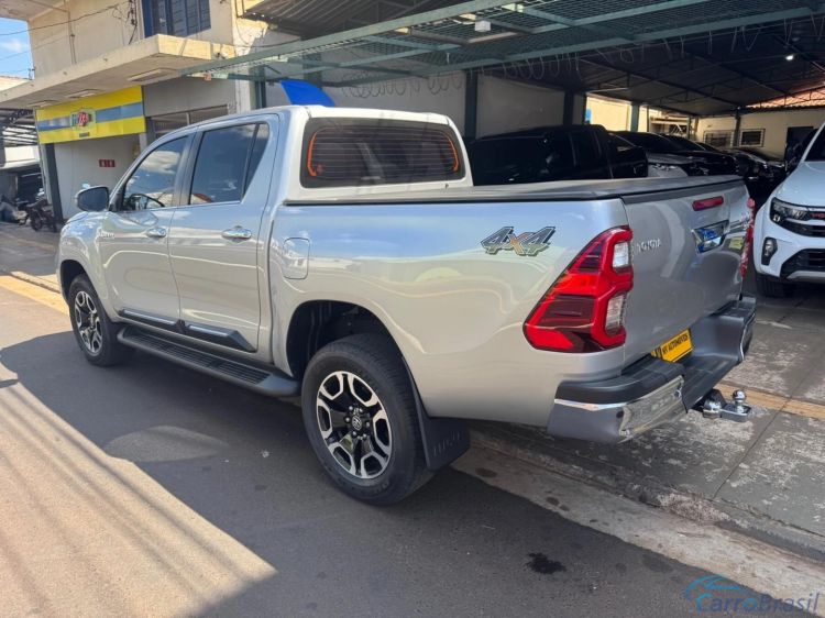 MV Automóveis | Hilux 2.8 D-4D TURBO DIESEL CD SRX 4X4 AUTOMÁTICO 23/24 - foto 4
