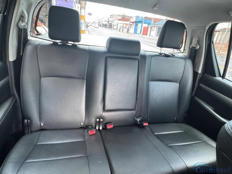 MV Automóveis | Hilux 2.8 D-4D TURBO DIESEL CD SRX 4X4 AUTOMÁTICO 21/21 - foto 8