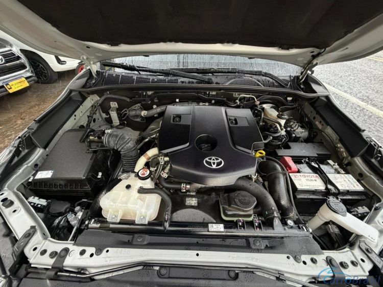MV Automóveis | Hilux 2.8 D-4D TURBO DIESEL CD SRX PLUS 4X4 AUTOMÁTICO 24/24 - foto 10