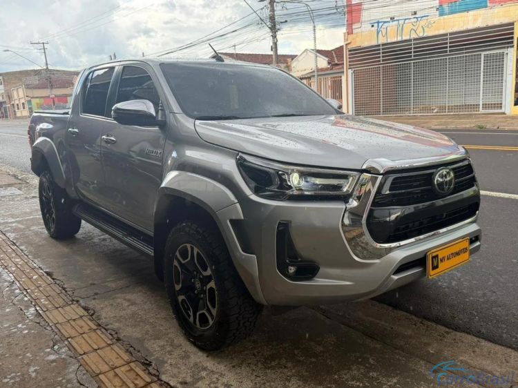 MV Automóveis | Hilux 2.8 D-4D TURBO DIESEL CD SRX PLUS 4X4 AUTOMÁTICO 24/24 - foto 2