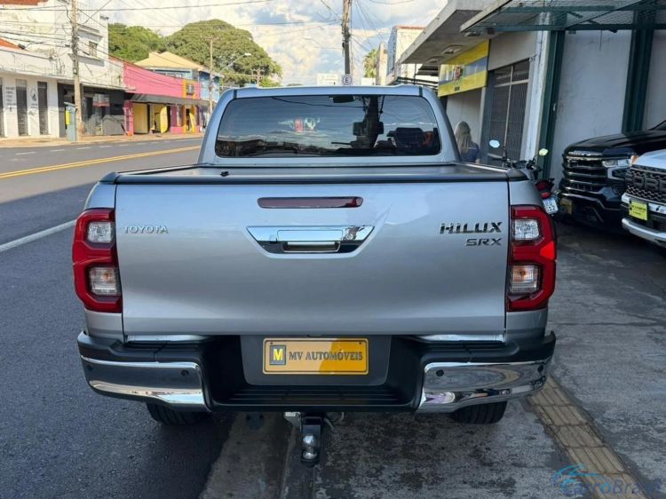 MV Automóveis | Hilux 2.8 D-4D TURBO DIESEL CD SRX LIMITED 4X4 AUTOMÁTICO 23/23 - foto 6