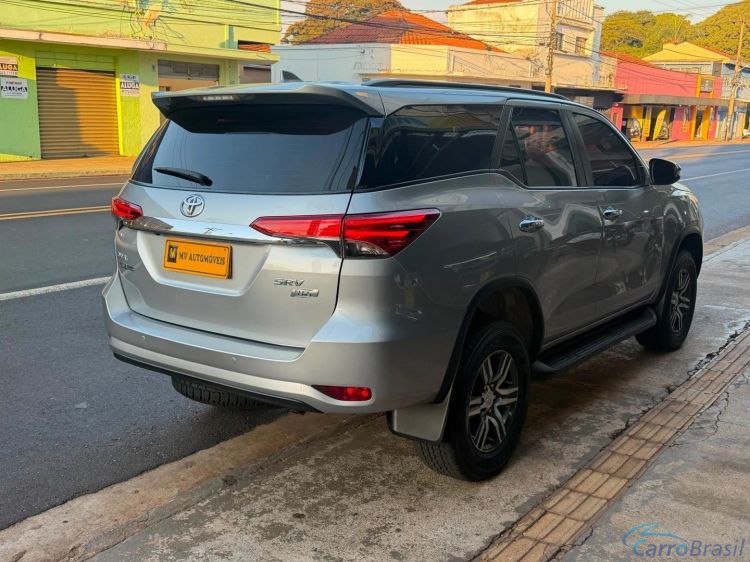 MV Automóveis | Hilux 2.7 SRV 7 LUGARES 4X2 16V FLEX 4P AUTOMÁTICO 19/20 - foto 3