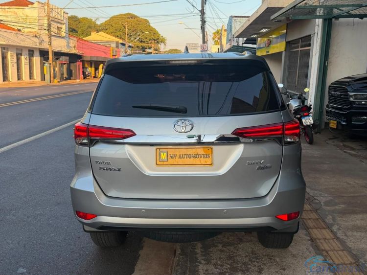 MV Automóveis | Hilux 2.7 SRV 7 LUGARES 4X2 16V FLEX 4P AUTOMÁTICO 19/20 - foto 6