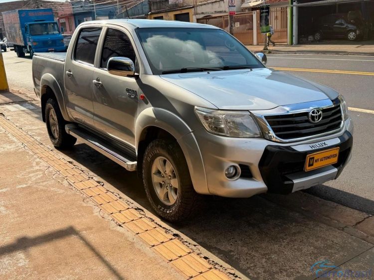MV Automóveis | Hilux 2.7 SR 4X2 CD 16V FLEX 4P AUTOMÁTICO 14/15 - foto 2