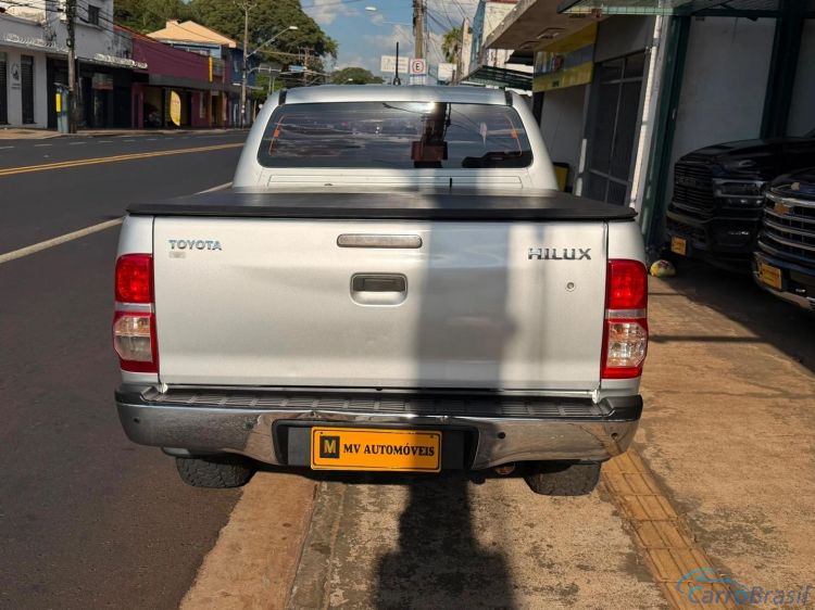 MV Automóveis | Hilux 2.7 SR 4X2 CD 16V FLEX 4P AUTOMÁTICO 14/15 - foto 6