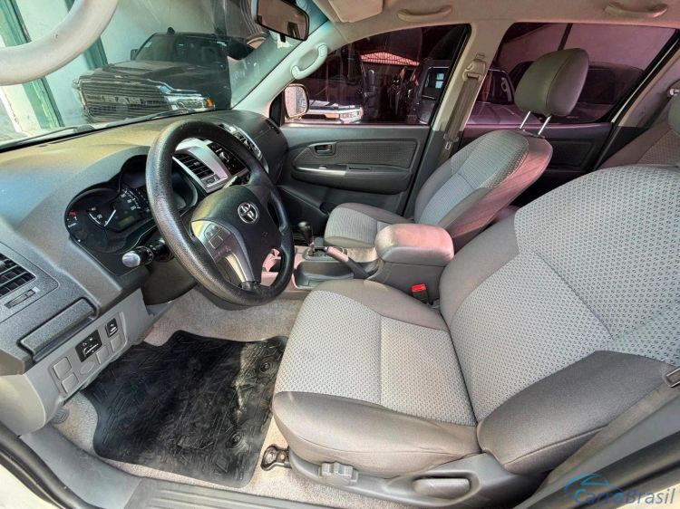 MV Automóveis | Hilux 2.7 SR 4X2 CD 16V FLEX 4P AUTOMÁTICO 14/15 - foto 8