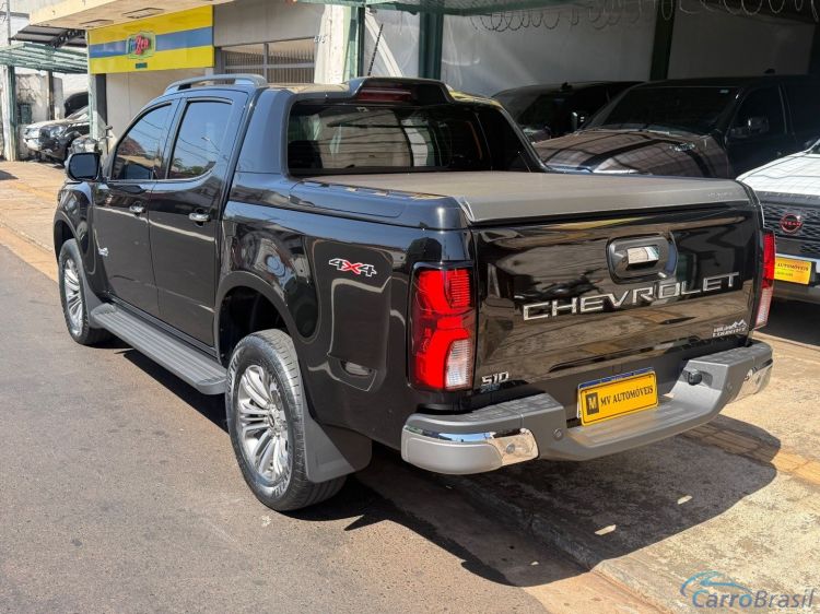 MV Automóveis | S-10 2.8 16V TURBO DIESEL HIGH COUNTRY CD 4X4 AUTOMÁTICO 25/25 - foto 3