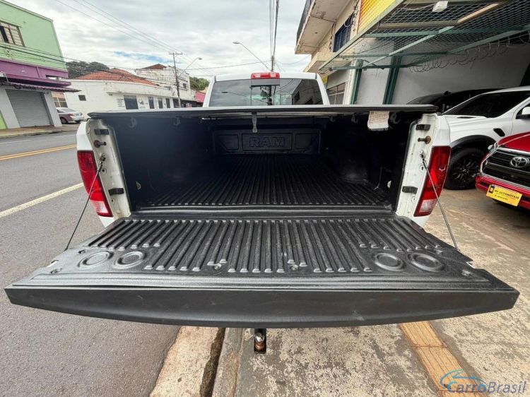 MV Automóveis | 2500 6.7 LARAMIE 4X4 CD I6 TURBO DIESEL 4P AUTOMÁTICO 12/12 - foto 7