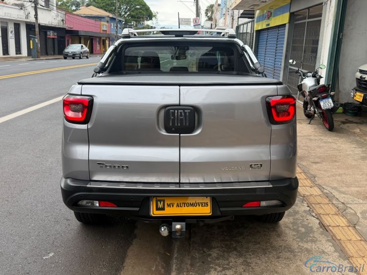MV Automóveis | Toro 2.0 16V TURBO DIESEL VOLCANO 4WD AT9 22/22 - foto 6