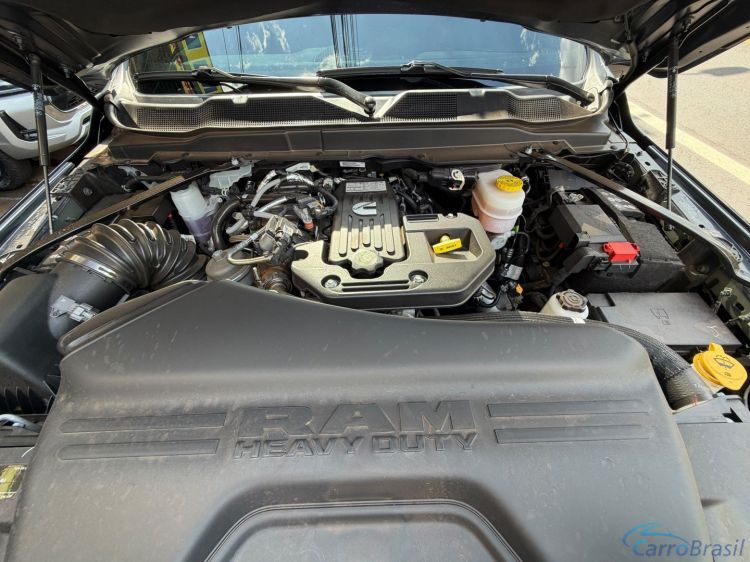 MV Automóveis | 2500 6.7 I6 TURBO DIESEL LARAMIE CD 4X4 AUTOMÁTICO 26/26 - foto 10