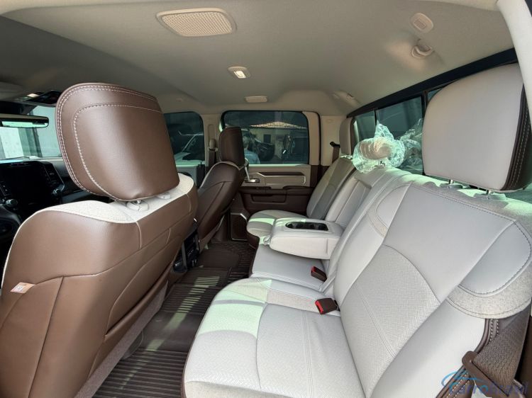 MV Automóveis | 2500 6.7 I6 TURBO DIESEL LARAMIE CD 4X4 AUTOMÁTICO 26/26 - foto 9