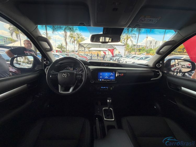 MV Automóveis | Hilux 2.8 D-4D TURBO DIESEL CD SRX PLUS 4X4 AUTOMÁTICO 25/25 - foto 7