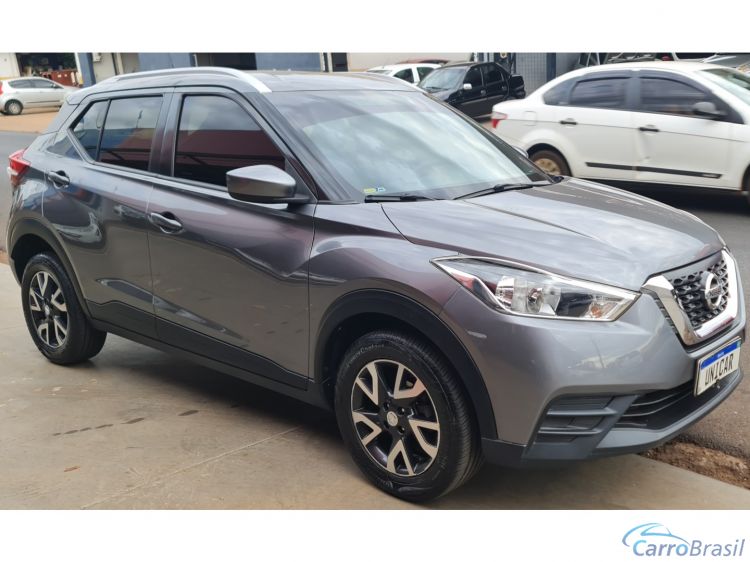 Unicar Veculos | Kicks 1.6 16V FLEXSTART S 4P XTRONIC 17/18 - foto 3