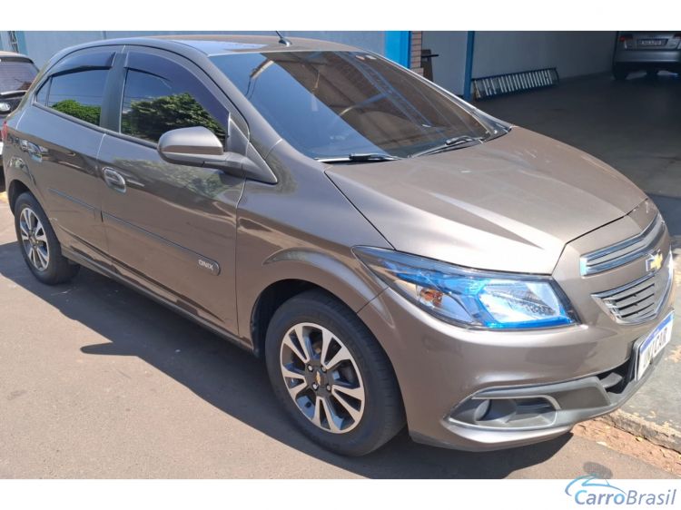 Unicar Veculos | Onix 1.4 MPFI LTZ 8V FLEX 4P MANUAL 13/14 - foto 2