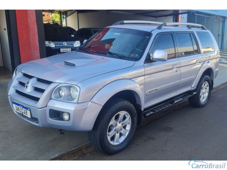 Unicar Veculos | Pajero 2.5 HPE 4X4 8V TURBO INTERCOOLER DIESEL 4P AUTOMTICO 09/10 - foto 2