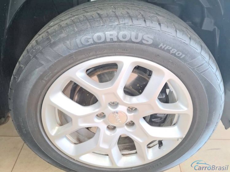 Unicar Veículos | Renegade 1.8 16V FLEX LONGITUDE 4P AUTOMÁTICO 15/16 - foto 4