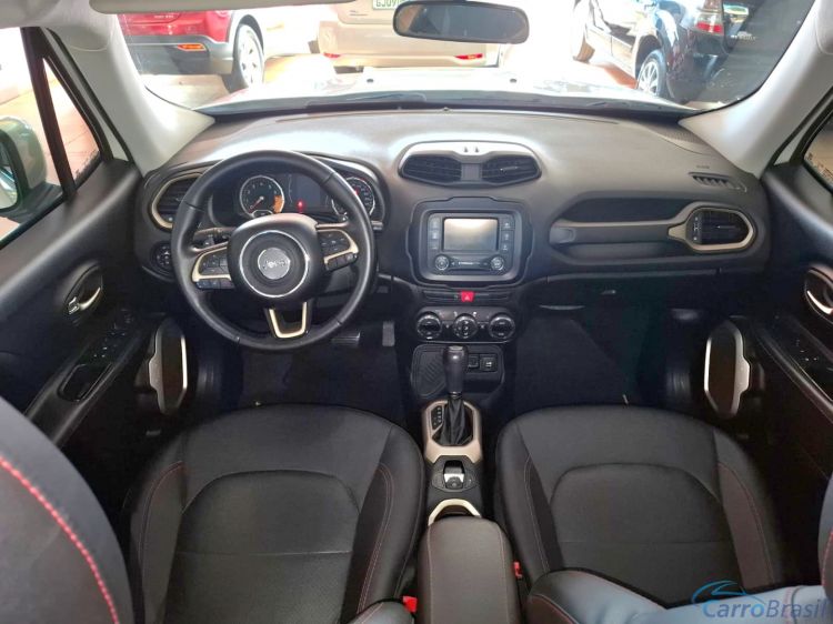 Unicar Veículos | Renegade 1.8 16V FLEX LONGITUDE 4P AUTOMÁTICO 15/16 - foto 9