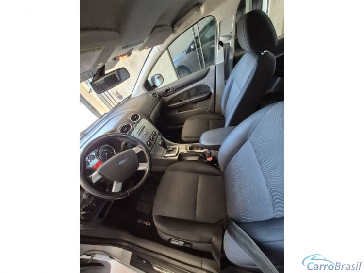 Unicar Veculos | Focus 2.0 SEDAN  2L FC FLEX 4P AUTOMTICO 13/13 - foto 9