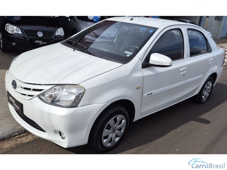 Unicar Veículos | Etios 1.5 X SEDAN 16V FLEX 4P MANUAL 15/15 - foto 3