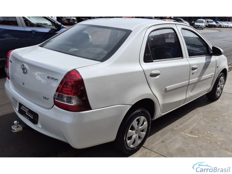 Unicar Veículos | Etios 1.5 X SEDAN 16V FLEX 4P MANUAL 15/15 - foto 5
