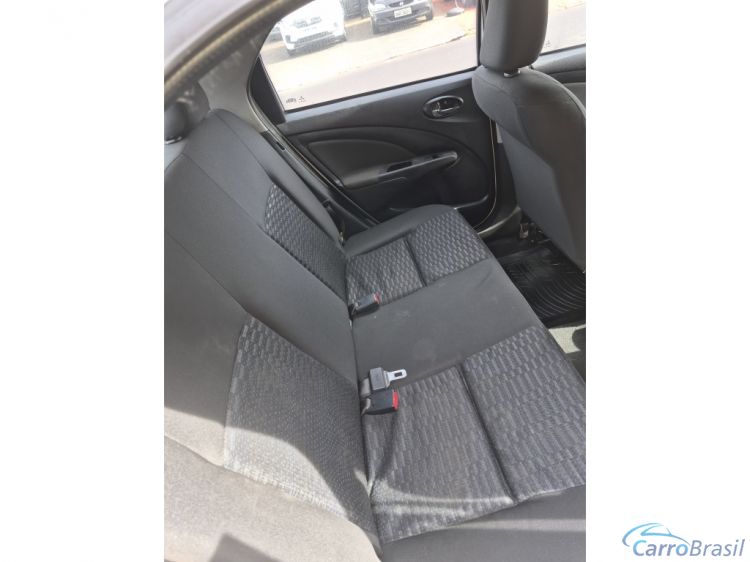 Unicar Veículos | Etios 1.5 X SEDAN 16V FLEX 4P MANUAL 15/15 - foto 6