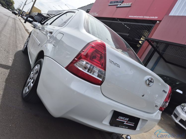 Unicar Veículos | Etios 1.5 X SEDAN 16V FLEX 4P MANUAL 15/15 - foto 9