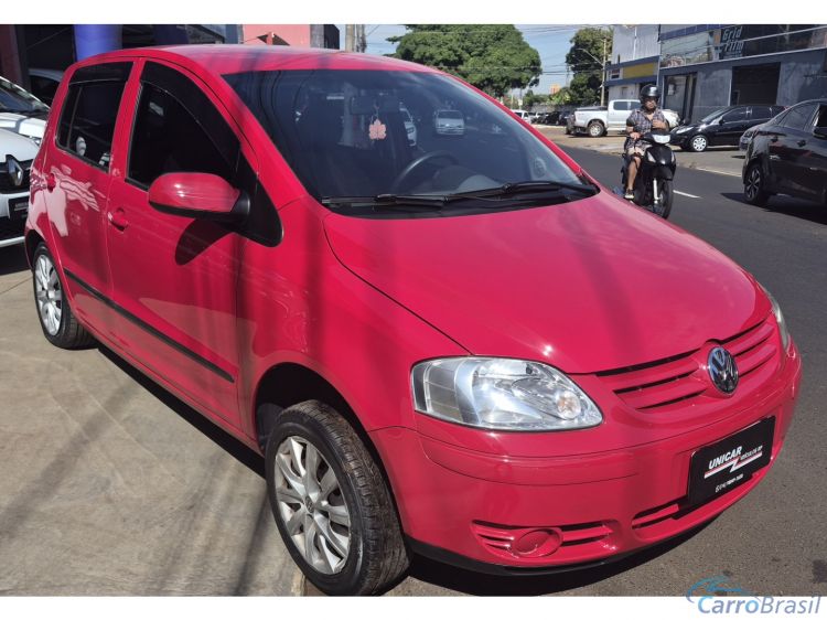Unicar Veículos | Fox 1.6 MI PLUS 8V FLEX 4P MANUAL 06/06 - foto 2