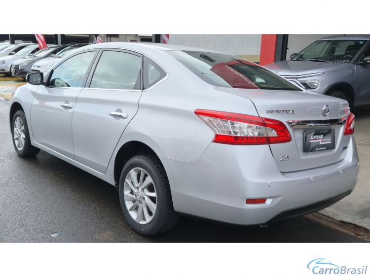Unicar Veículos | Sentra 2.0 SV 16V FLEX 4P AUTOMÁTICO 13/14 - foto 6
