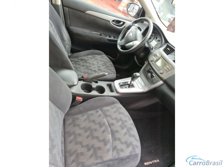 Unicar Veículos | Sentra 2.0 SV 16V FLEX 4P AUTOMÁTICO 13/14 - foto 8