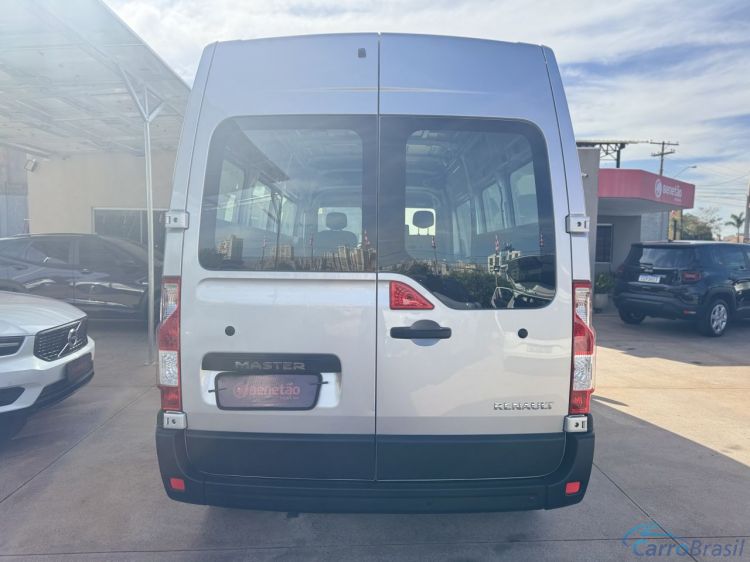 Beneto Veculos | Master 2.3 dCi Extra F.Vitre 16V Diesel 23/24 - foto 4