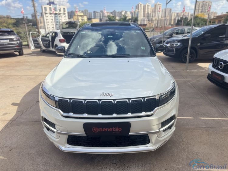 Beneto Veculos | Commander Overland T270 1.3 TB Flex Aut. 23/23 - foto 1
